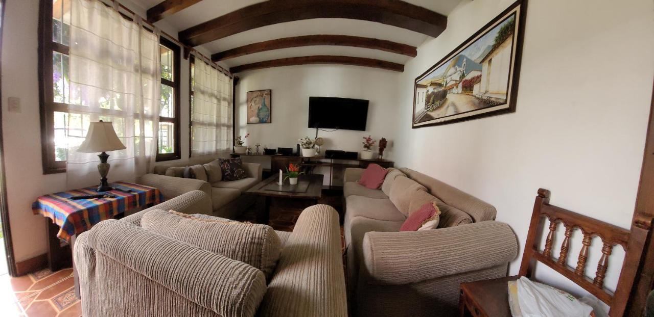 Villas Santa Ana-Ricardo Antigua Esterno foto