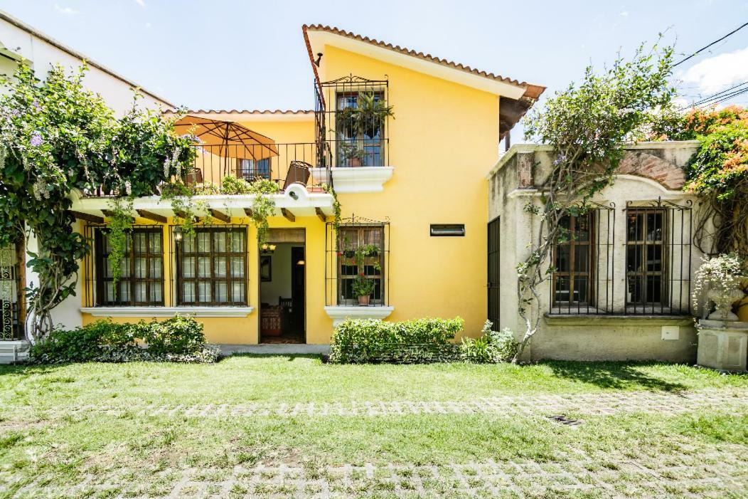 Villas Santa Ana-Ricardo Antigua Esterno foto